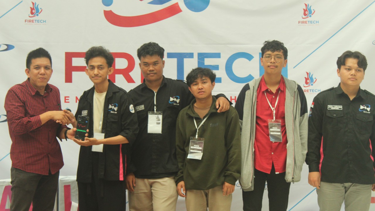 Firetech Hackathon team photo